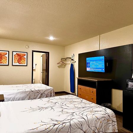 Travelers Inn Elizabeth City Bagian luar foto