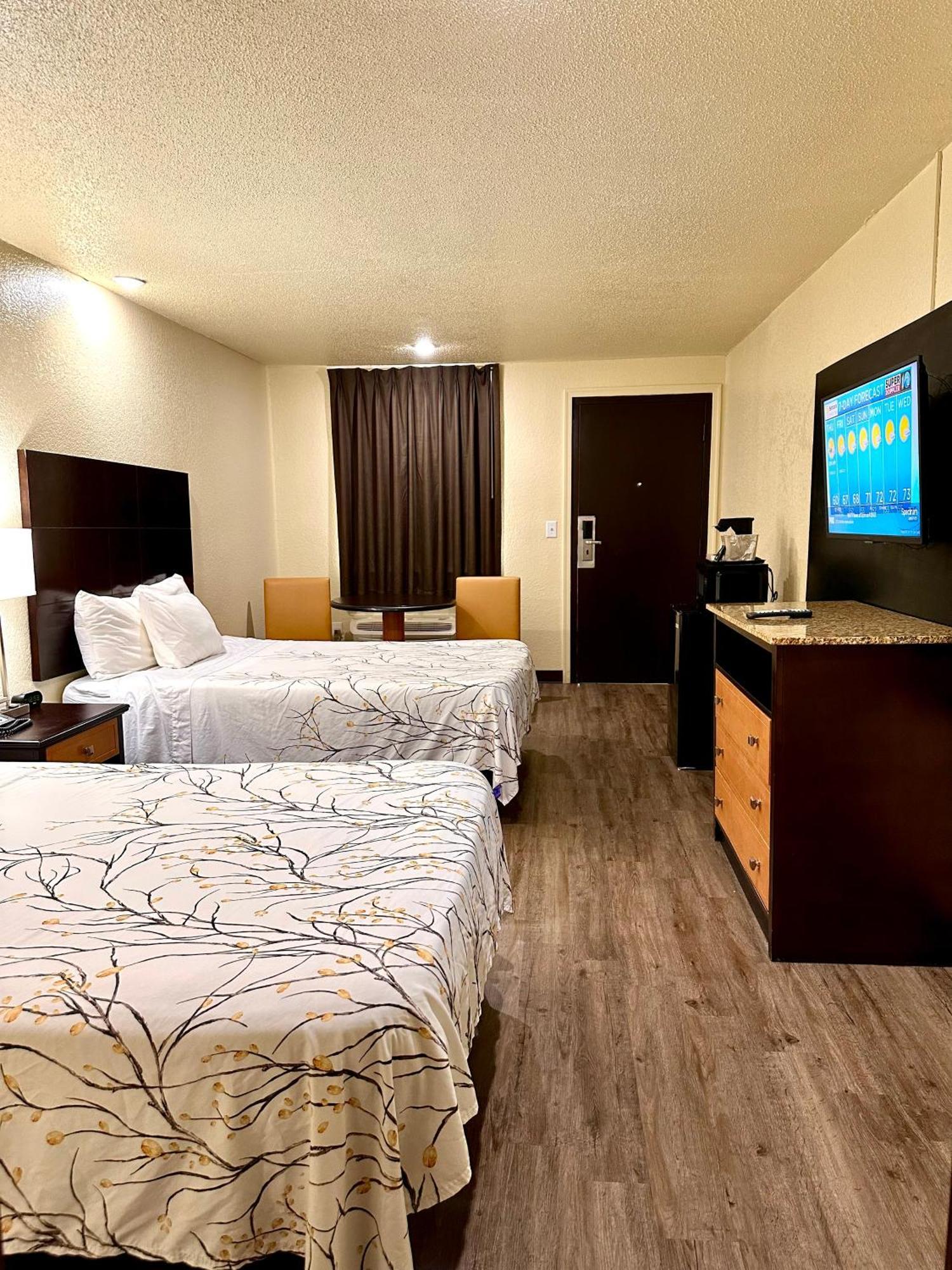 Travelers Inn Elizabeth City Bagian luar foto
